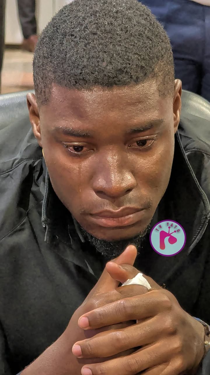 Mutotwe Kafwaya's first born son, Mubanga, mother Dinis, break down as the casket of their loved one, former minister of transport, is ushered into Terbanacle of David Assembly Church.