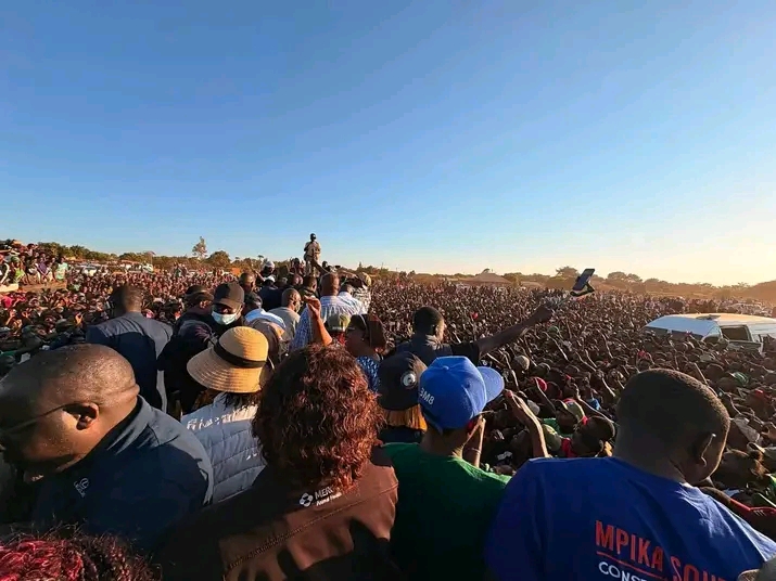 WATCH VIDEO: Chinsali residents endorse Mundubile, Makebi as thousands turn up