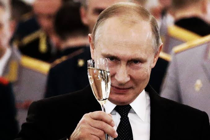 Zambia : Putin Toasts HH Victory