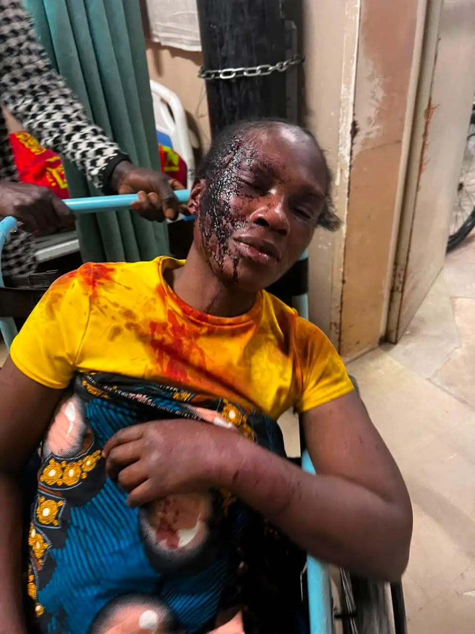 Neighbours stop Choma cop from finishing off wife