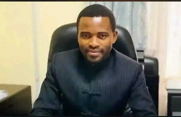 Chris ZUMANI: How can HH be motivated to dialogue or reconcile with people who don’t recognize him as president?Brian Mundubile must publicly recognize HH as the sitting president regardless of what happened in August