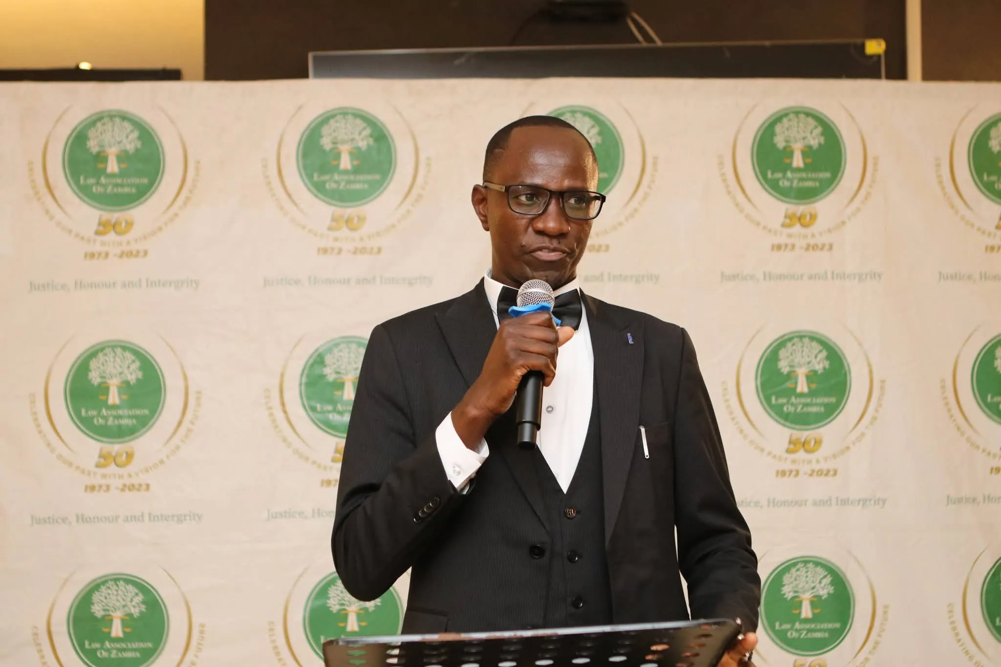 LAZ CALLS FOR URGENT RESTORATION OF COURT ACCESS
