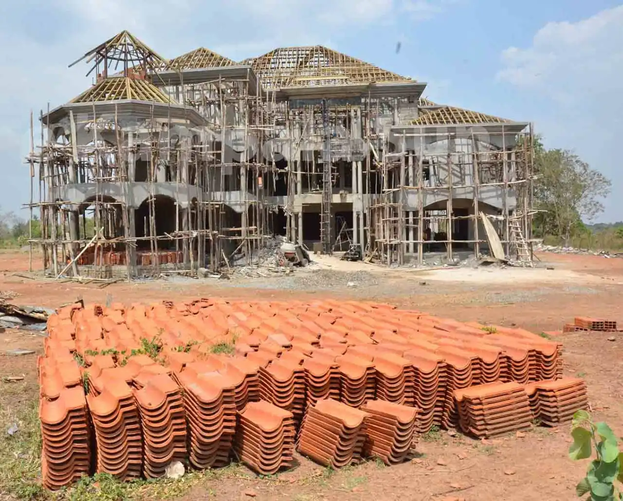 “Every Time I Planned To Build A House, Problems Would Come Up Immediately Until I Found The Secret To Progress”– Zambian Man Shares