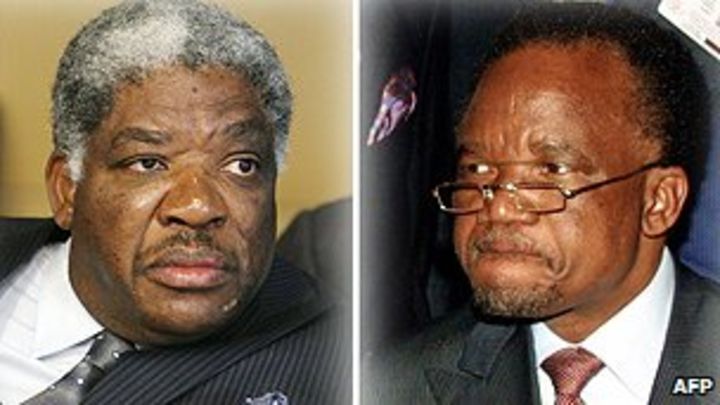 What does the Chiluba-Mwanawasa power struggle tell us about Tembo and Mundubile?