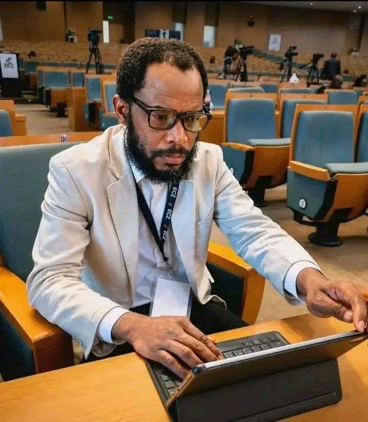 We expected more drama from this man but he really behaved very well, more respect to you Mr Kasonde Mwenda 👏.
