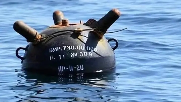 IMO Estimates Around 80 Naval Mines Remain in the Strait of Hormuz as Iran Warns Europe to Stay Away