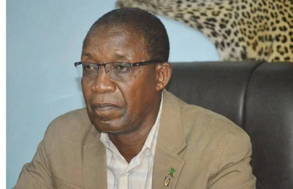 Zambia : Mumbwa Chiefs Back HH