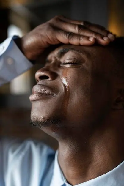 Lusaka Man Breaks Down in Tears after Being Locked Up For Stealing K 25M From Friend, Narrates What Happened