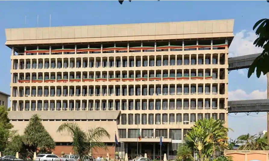 BoZ lowers Statutory Reserve requirement to 21%