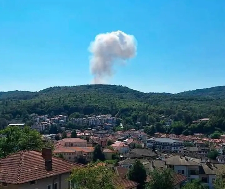 EXPLOSIONS ROCK BULGARIAN AMMUNITION PLANT — ACCIDENT SUSPECTED, BUT THE FACILITY’S HISTORY WILL RAISE QUESTIONS