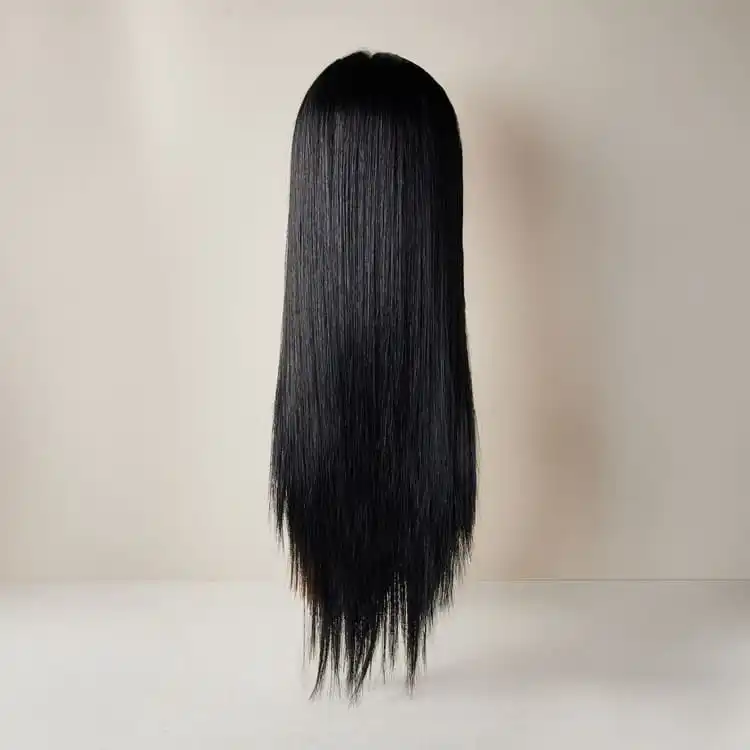 What Men Really Think About Makeup and Artificial Hair: Different Opinions Every Woman Should Know