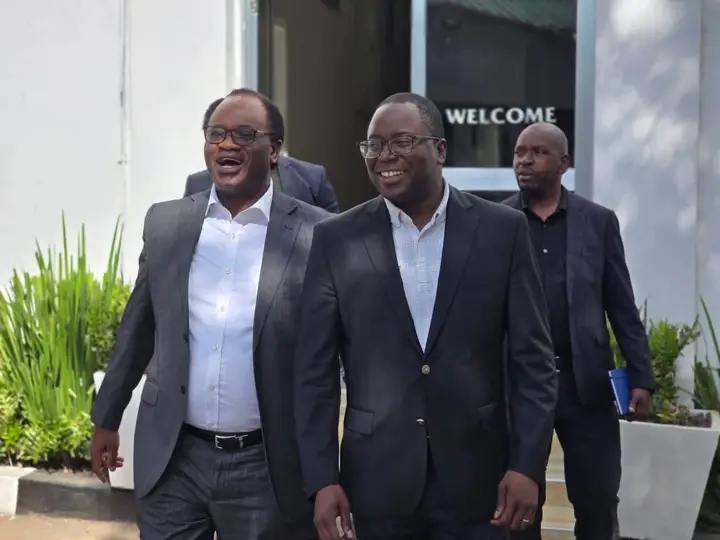 “HH PROMISED TWINS, FOUR YEARS LATER HE’S STILL DOING PUSH-UPS” – MAKEBI