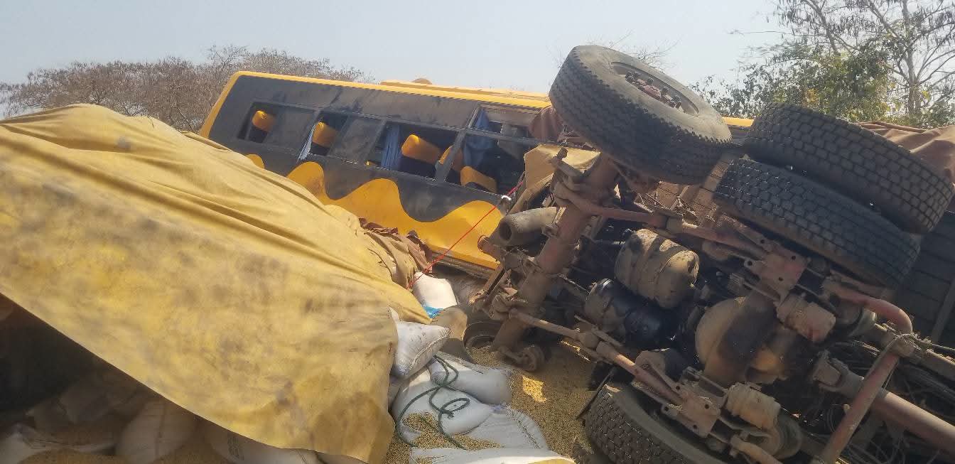4 killed, 36 injured in bus-truck crash in Rufunsa, police say