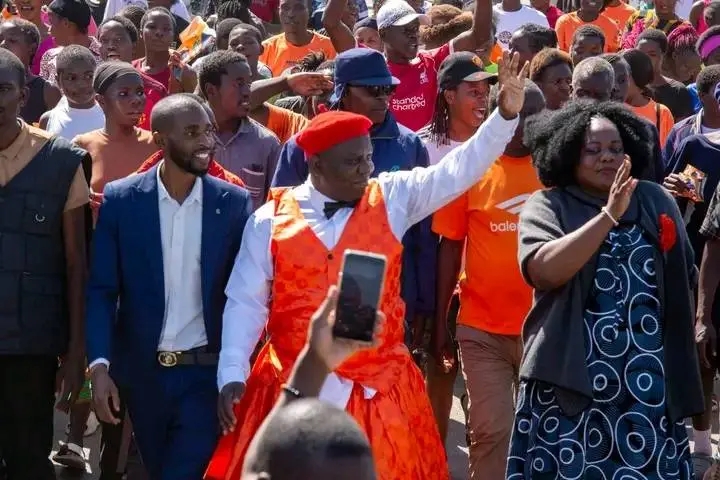 POLICE EVICTED ME LIKE A CRIMINAL… besides detaining me in Senanga, they also evicted me from the lodge and Mongu at 20:45 hours – KALABA
