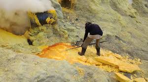 Why do most locals end upbeing removed from their landafter discoveries of minerals?