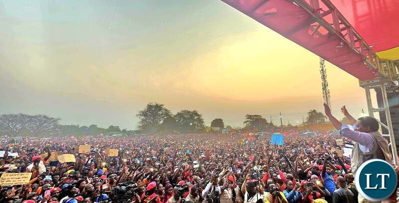 Zambia : President Hichilema Urges Manyama Residents To Vote UPND, Pledges Continued Development
