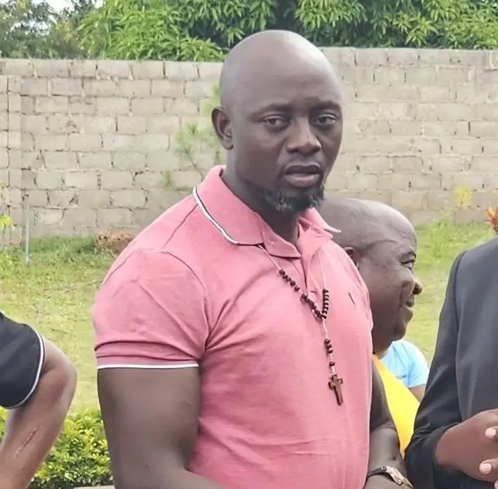 WHEN A HONOURABLE STOPS BEING HONOURABLE, JAY JAY IS EMBARRASSING THE TITLE HE ONCE HELD