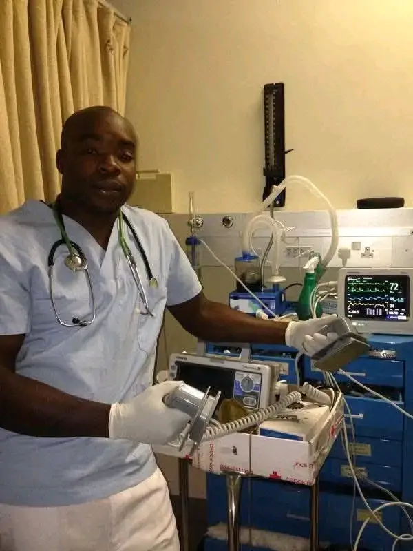 BOGUS MEDIC ARRESTED AFTER WOMAN DIES DURING THROAT PROCEDURE