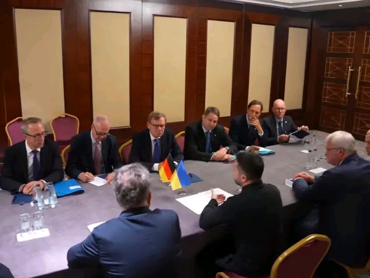 Zelenskyy Welcomes Western Allies to Kyiv Ahead of Independence Day