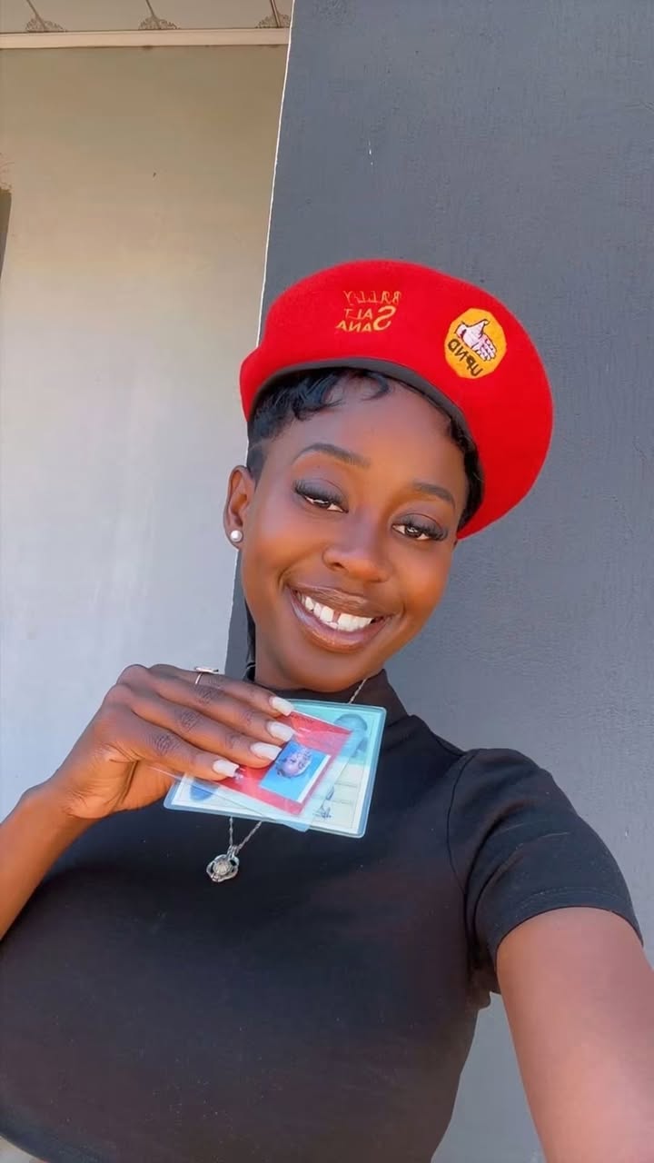 These two besties LOREN & MS MOONGA have gone viral on TikTok after exposing each other for sleeping with grandparents, uncles, brothers, and lecturers, doing hookups, being lesbians, and dreaming about singer YO MAPS.