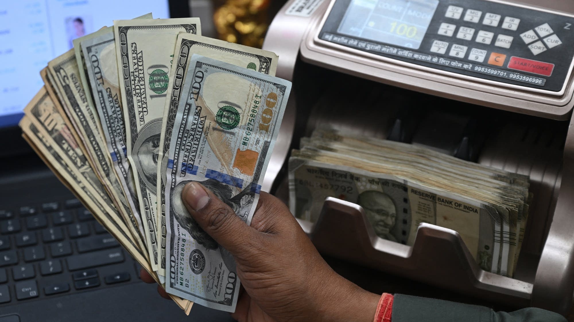 Demand for US Dollar drops – Bureau de change
