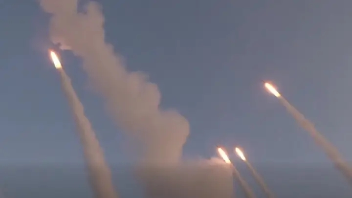 Full-Scale Iranian Attack Could Overwhelm U.S. and Israeli Air Defense Systems