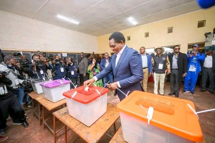 Voting Moves into Final Hours
